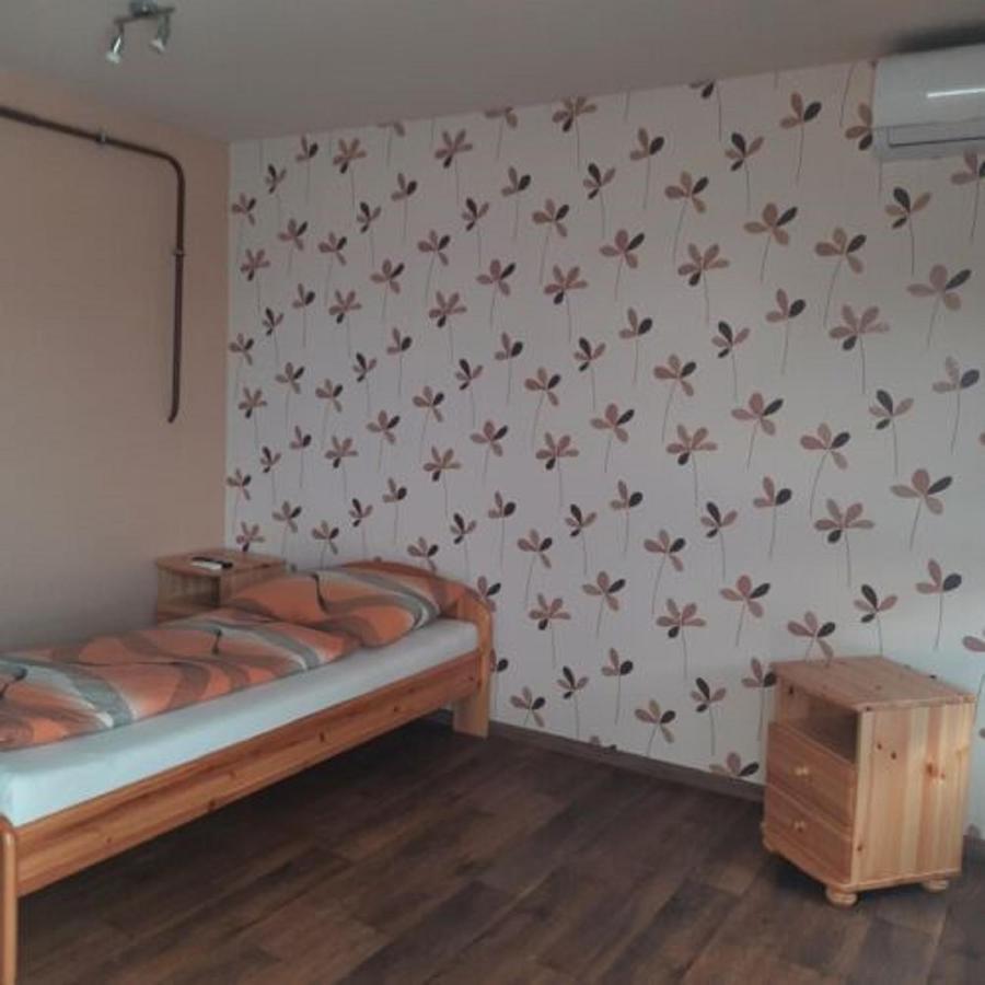 IKSZT Vendégház Dávod Exterior foto